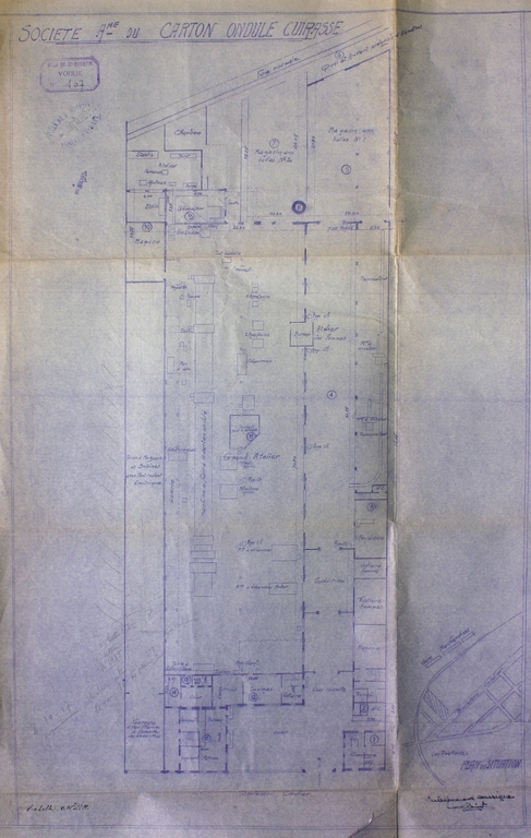 Ancienne usine de matériel agricole Aquaire, puis de la société F. Bonnelle et Cie, puis cartonnerie de la SA du Carton Ondulé Cuirassé (SACOC), actuellement dépôt d'archives Magemod