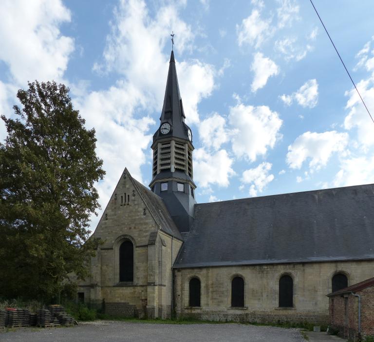 Eglise paroissiale et ancien cimetière Notre-Dame-de-l'Assomption à Athies