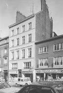 Immeuble (immeuble à appartements)