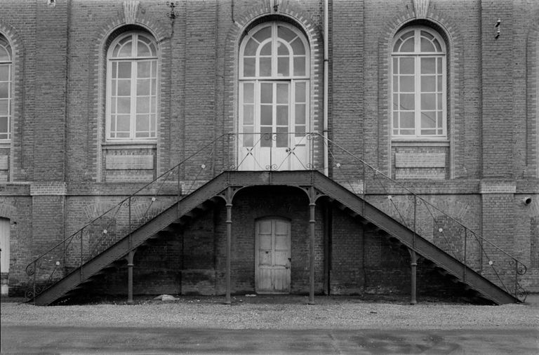 Filature de jute Saint Frères, puis Boussac Saint Frères à Saint-Ouen, devenue corderie, puis usine de fibres artificielles et synthétiques Peaudouce, puis Trioplanex