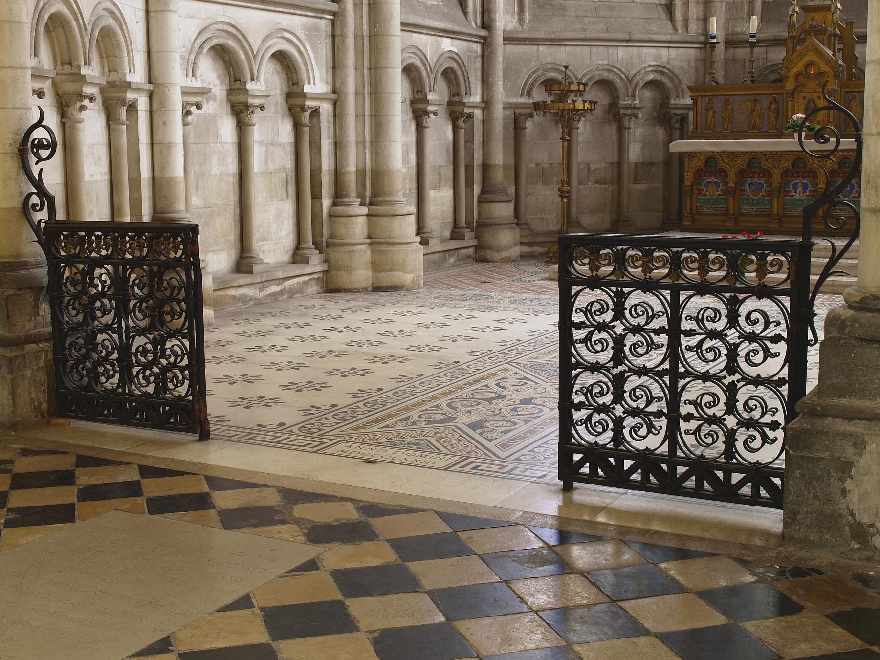 Ensemble des clôtures des chapelles du déambulatoire