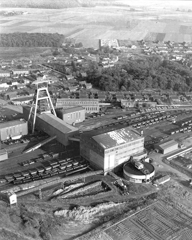 Mine de houille, dite fosse d'Arenberg de la Compagnie des mines d'Anzin, puis du Groupe de Valenciennes