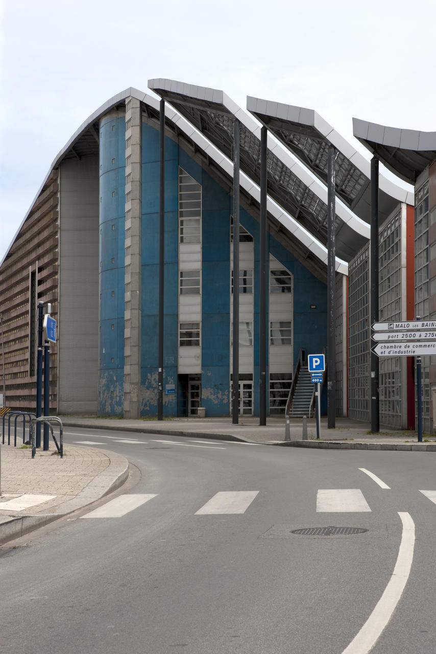 Entrepôt Commercial dit Magasin Bourdon, puis Magasin des Tabacs, actuellement Université du Littoral-Côte d'Opale (ULCO)