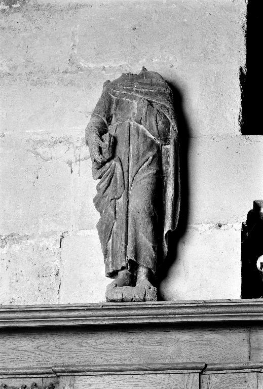 Élément d'une poutre de gloire (statuette) : saint Jean l’Évangéliste