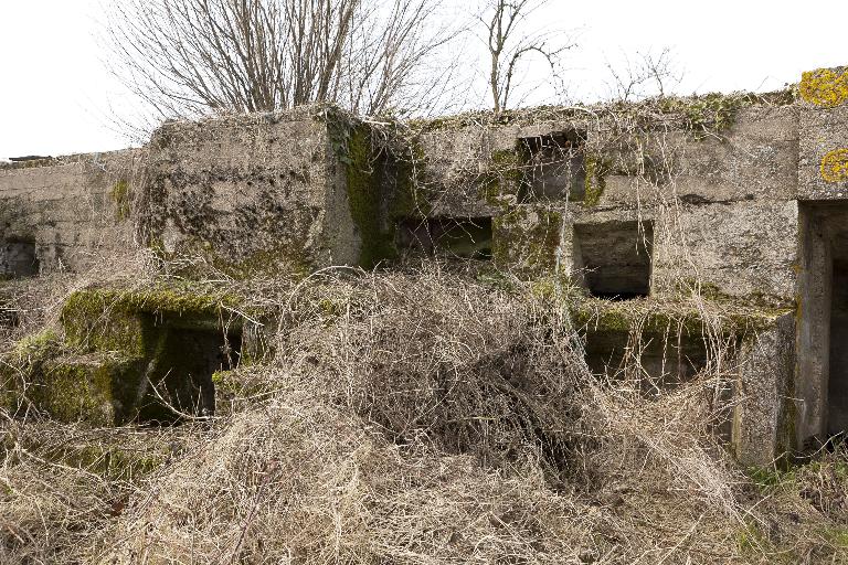 Casemate à mitrailleuse 71