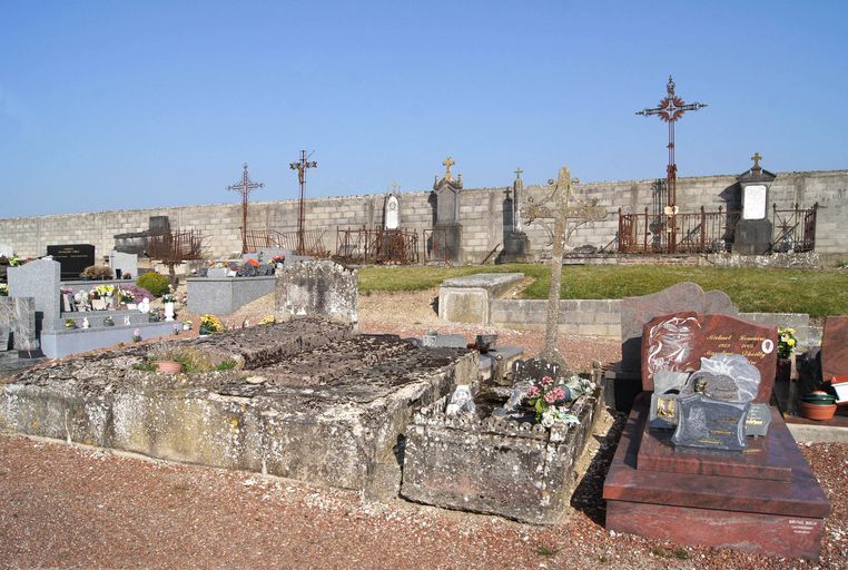 Cimetière communal de Pernois