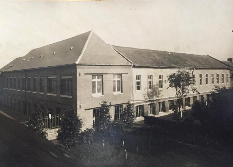 Ancien tissage de soie, dit Fabrique Française de Gazes à bluter Tripette et Renaud Fils (détruit)