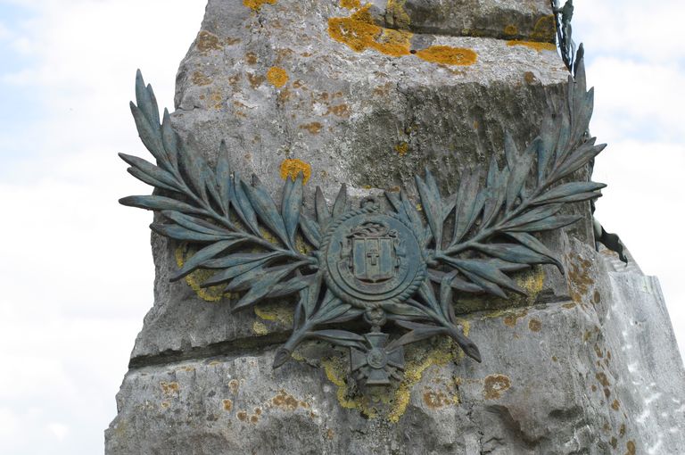Monument aux morts du RICM à Chavignon