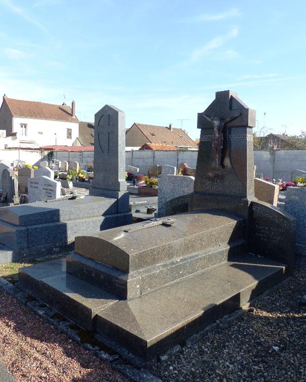 Cimetière communal de Chaulnes