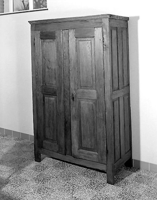 Armoire