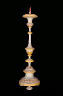 Ensemble de 4 chandeliers d'autel