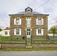 Ancienne école, actuellement mairie de Bernay-en-Ponthieu