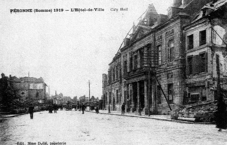 Hôtel de ville et ancien tribunal de Péronne