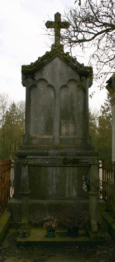 Tombeau (stèle funéraire) de la famille Soyez-Desmarest