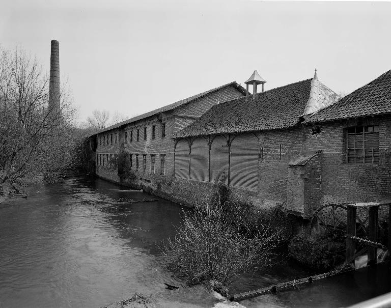 Ancienne usine de papeterie Obry et Cie, puis Bernard et Cie, puis Cauvin Yvose, puis S.A. des Pâtes à papier de la Somme