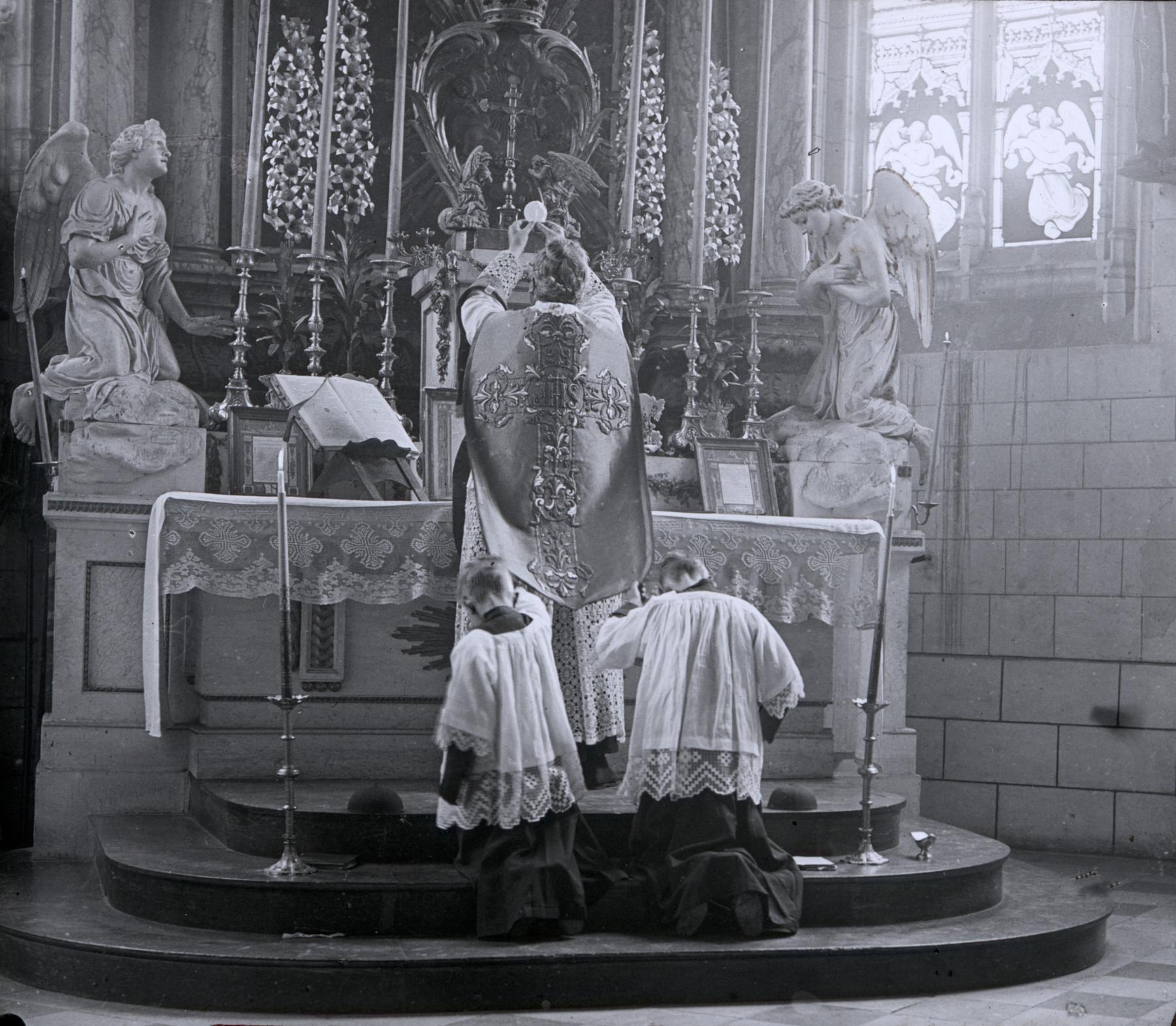 Le mobilier de l'église paroissiale Saint-Riquier de Fontaine-sur-Somme