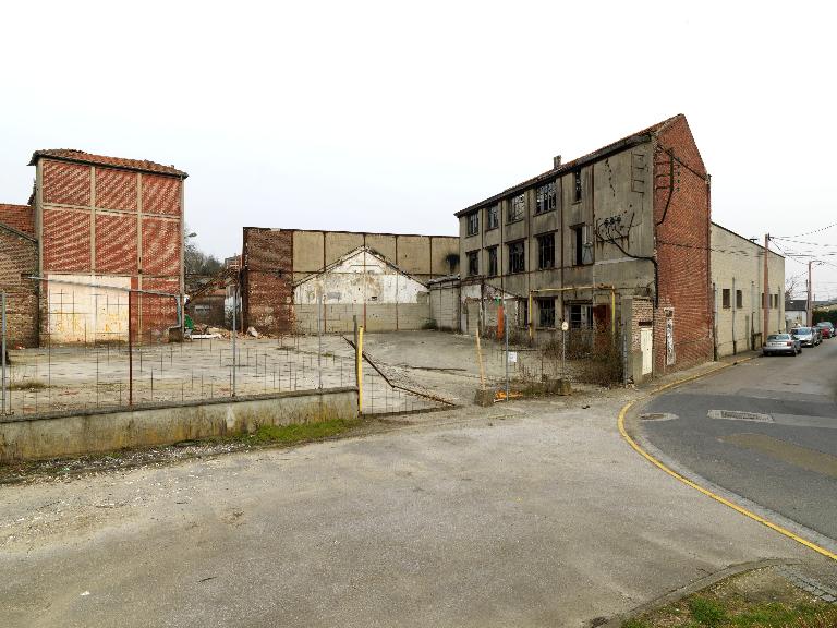 Ancienne usine de serrurerie et fonderie Charles Guerville, puis Ch. Guerville Fils et Riquier Frères, puis Guerville, Riquier et Cie puis usine de serrurerie Bricard