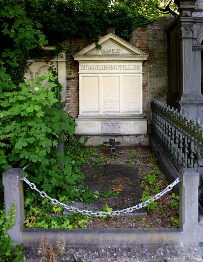 Tombeau (stèle funéraire) de la famille Dumoulin-Boutillier