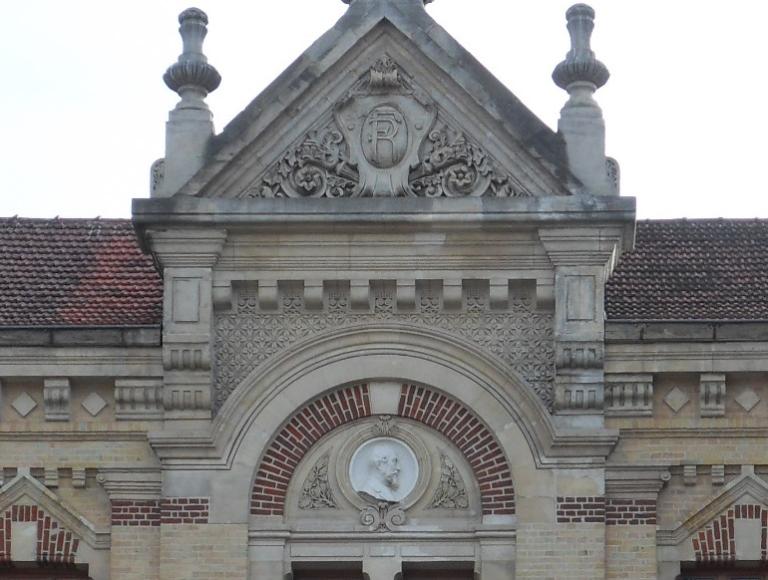 Ancienne école primaire supérieure et professionnelle, actuellement collège Auguste-Janvier à Amiens