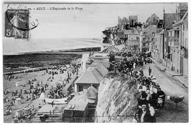 Le front de mer du quartier balnéaire du Bourg-d'Ault