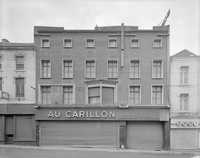 Immeuble dit magasin Au Carillon