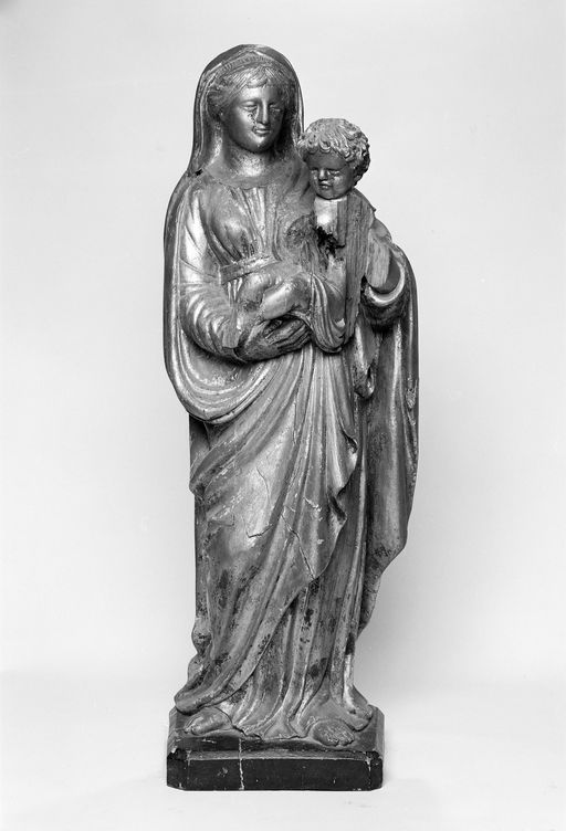 Statue (demi-nature) : Vierge à l'Enfant