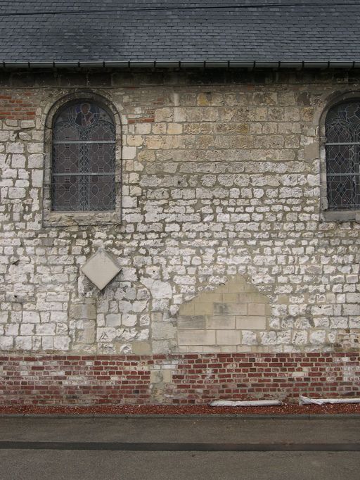 Chapelle, puis église paroissiale et ancien cimetière Saint-Quentin de Salouël