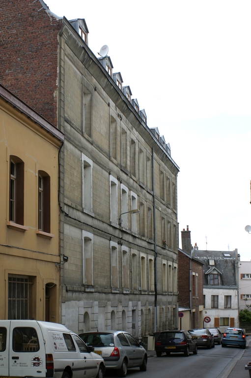 Ancienne usine d'ouate et apprêt des étoffes Duquesne Frères, apprêt Poulain, broderie mécanique David et Dépierre