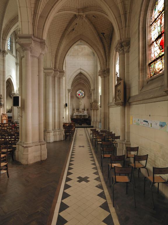 Église paroissiale Saint-Quentin de Fressenneville