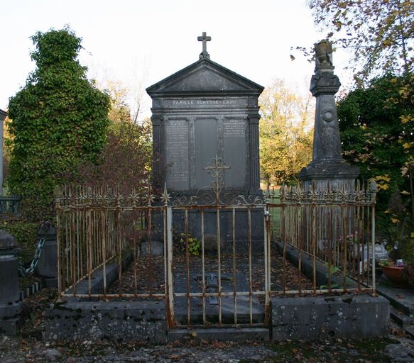 Tombeau (stèle funéraire) de la famille Schytte-Lamy