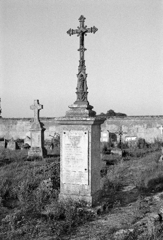 Le cimetière de Soucy