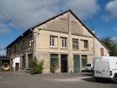 Ancienne tonnellerie, puis entrepôt commercial de l'usine Kuhlmann, actuellement usine de construction métallique et entrepôt industriel