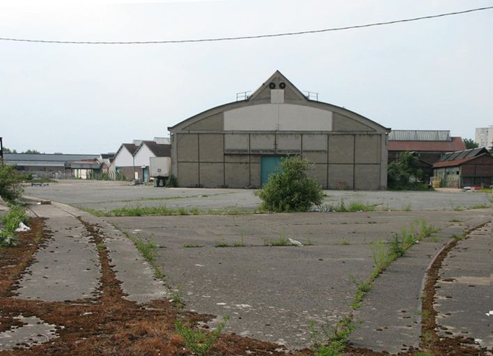 Ancienne usine de matériel agricole Wallut, puis CIMA-Wallut, puis CIMA, puis International Harvester France, puis Krone, puis entrepôt industriel et câblerie