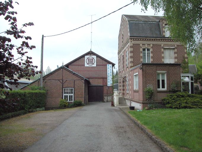 Ancienne usine de mise en bouteilles Les Sources de Fontaine-Bonneleau