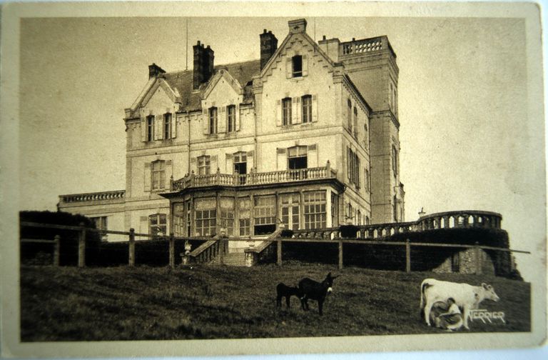 Maison de villégiature, dite Les Moulinets, à Ault, devenue colonie de vacances