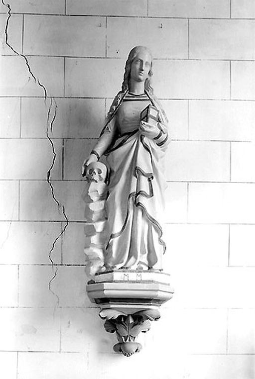 Statue (petite nature) : Sainte Marie Madeleine