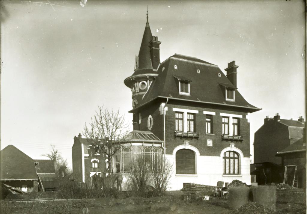Villa, ancienne propriété de Mme Legay-Carpentier appelée Chalet Legay