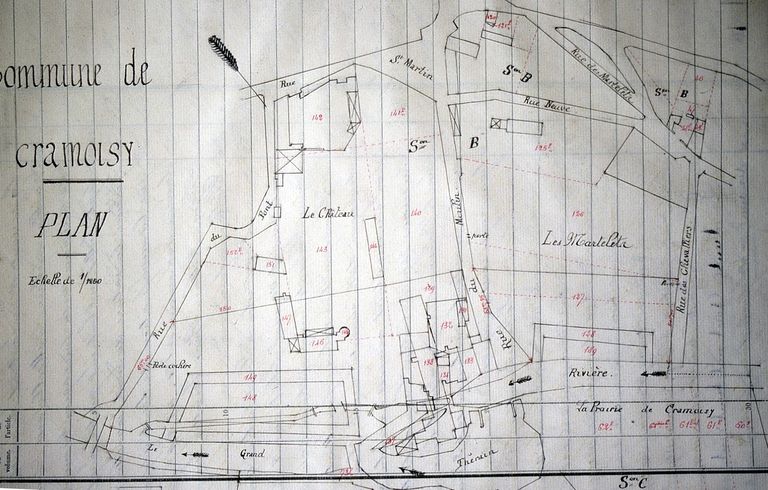 Ancienne filature de laine Lefèvre, puis Hindenbourg, puis Seillière, devenue usine d'isolateurs électriques en porcelaine Parvillée