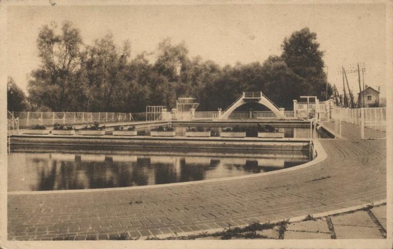 Piscines et paternalisme