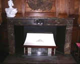 Manteau de cheminée de la salle des mariages