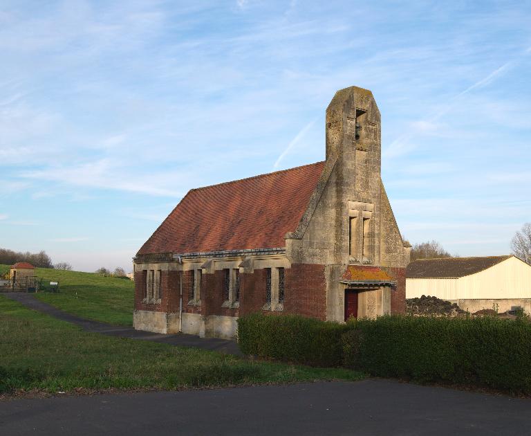 Eglise paroissiale et ancien cimetière Sainte-Marie-Madeleine de Cizancourt