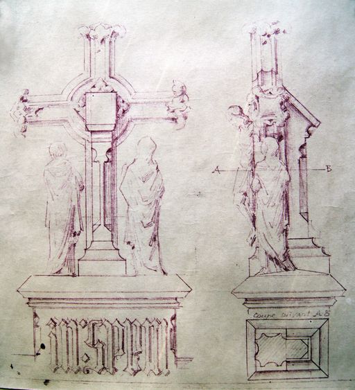 Le décor sculpté de la clôture de l'enclos funéraire de la famille de Berny : Calvaire, la Vierge de Pitié