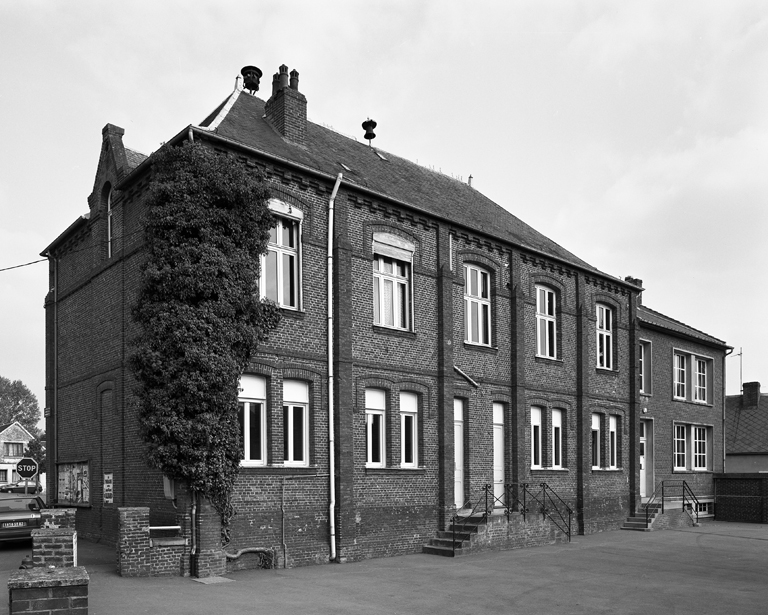 Ecole primaire de filles puis mairie d'Esquéhéries