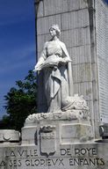 Statue (figure colossale) : Allégorie de la ville de Roye victorieuse