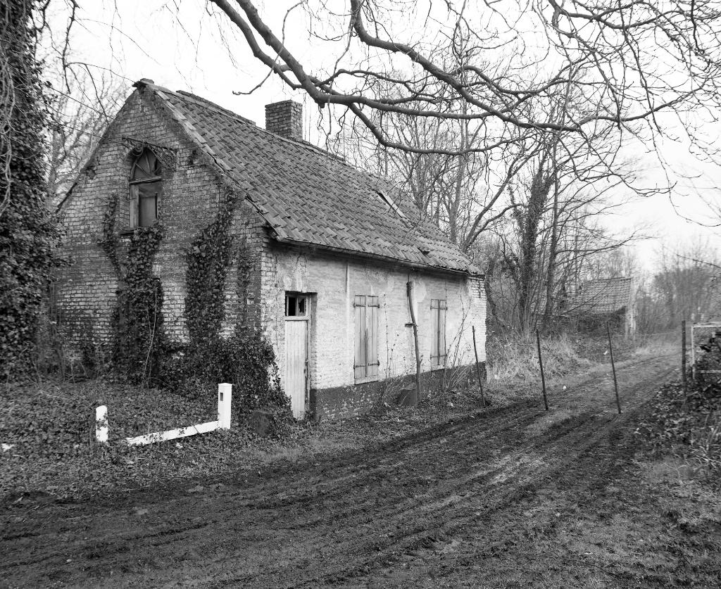 Ancienne ferme Saint-Bertin, puis sucrerie et râperie de betteraves et ferme Platiau, puis ferme des Berceaux