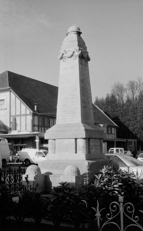 Monument aux morts de Poix-de-Picardie