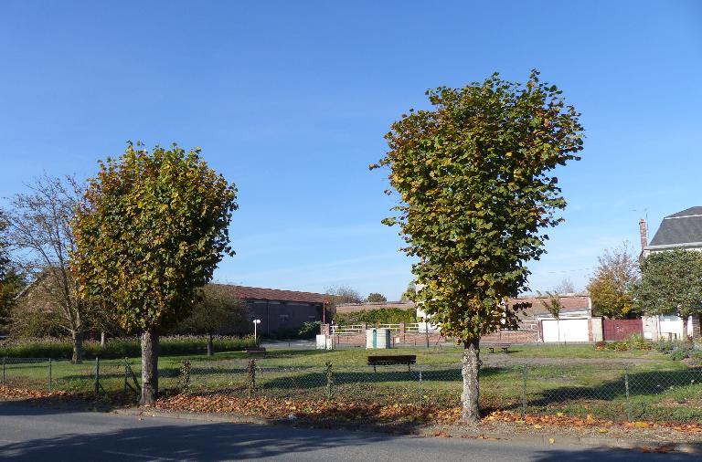 Place et avenue du Château de Chaulnes