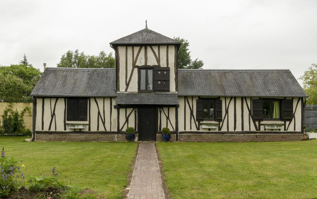 Ancien manoir de Viefvillers, puis ferme, aujourd'hui maison