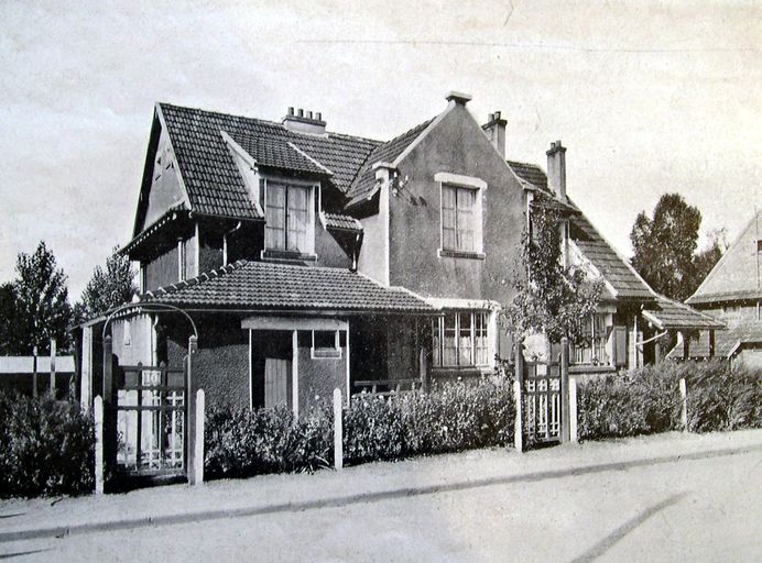 Ancien château, puis cité jardin de la Compagnie des Chemins de fer du Nord, dite cité Tourtier ou cité du Château