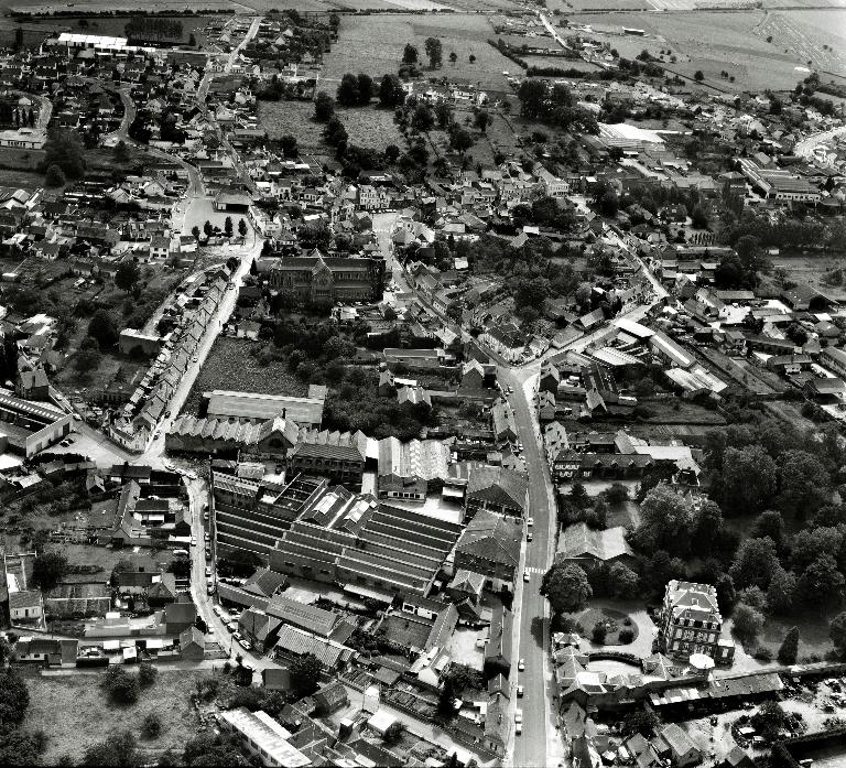 Ancienne usine de serrurerie et fonderie Charles Guerville, puis Ch. Guerville Fils et Riquier Frères, puis Guerville, Riquier et Cie puis usine de serrurerie Bricard